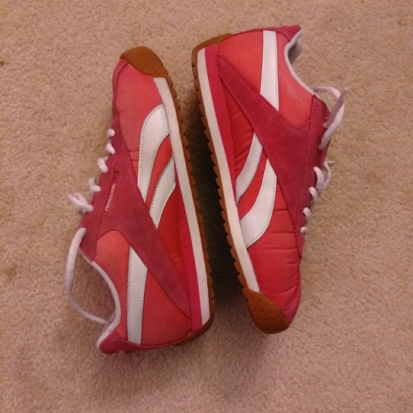 Reebok's - Picture 1 of 4